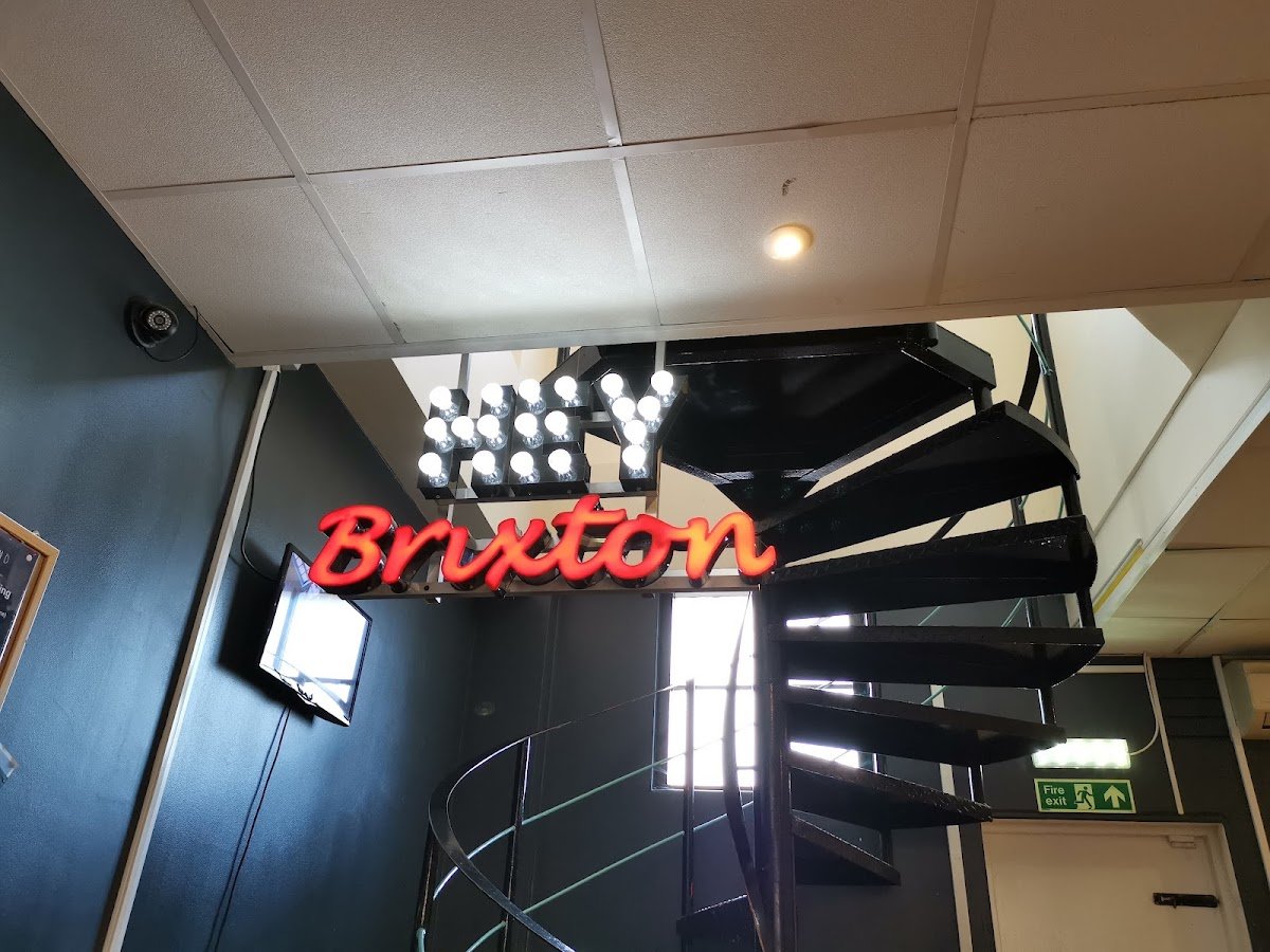 Brixton Blend specialty coffee shop in London - photo 7