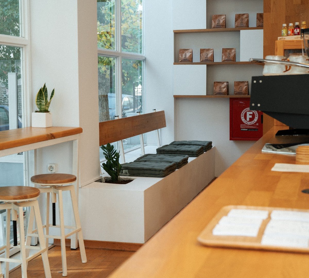 Interior of Quishr, specialty coffee shop in Athens