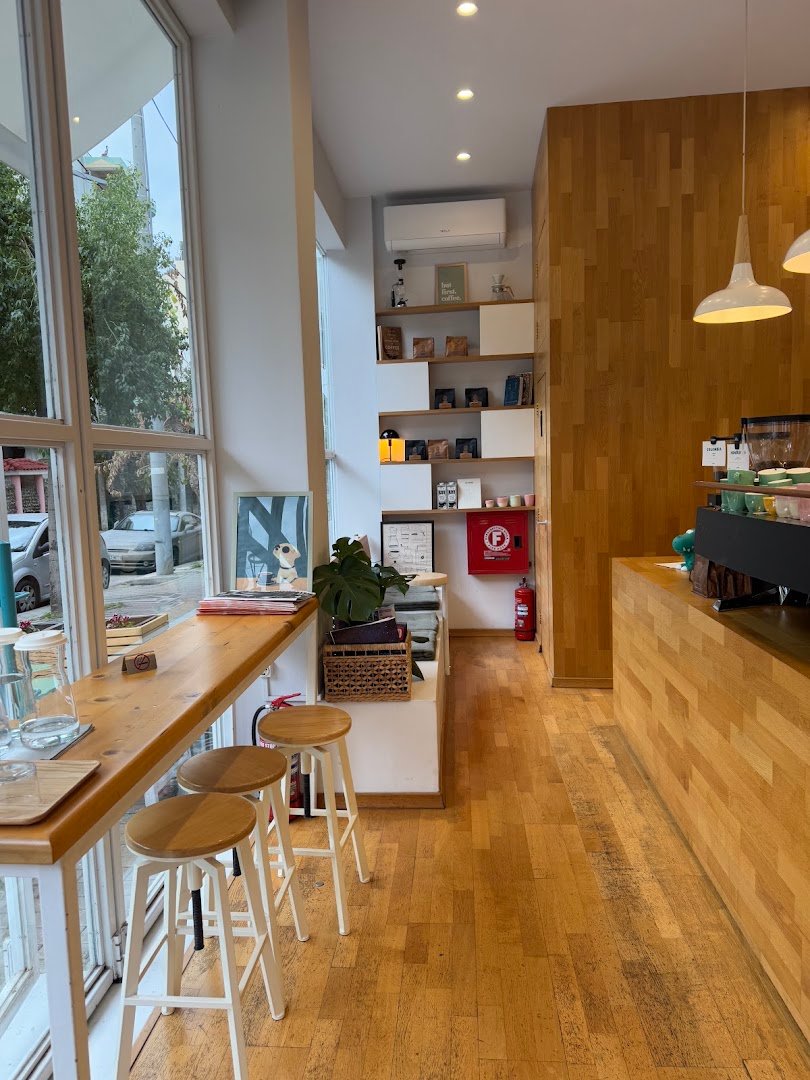 Interior of Quishr, specialty coffee shop in Athens