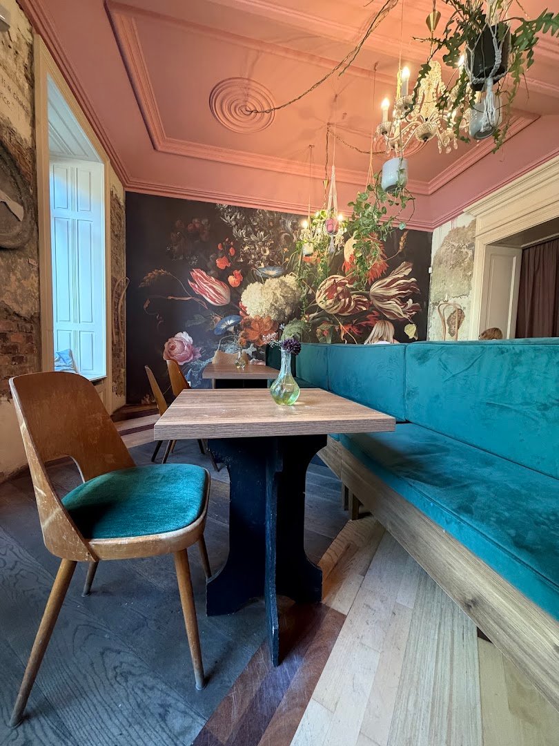Interior of Corner Stories, specialty coffee shop in Prague