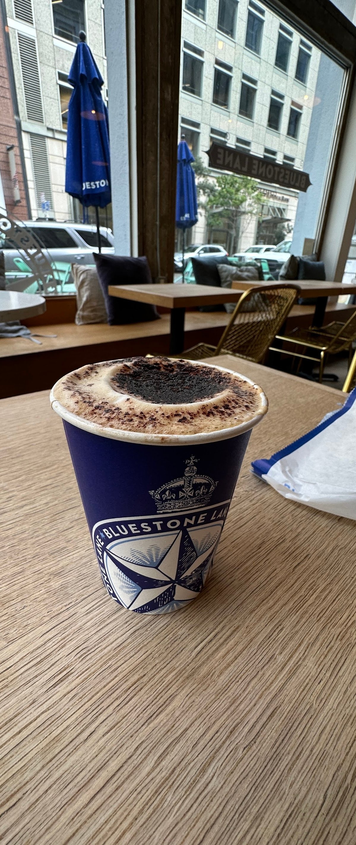 Bluestone Lane Front Street Coffee Shop specialty coffee shop in San Francisco - photo 4