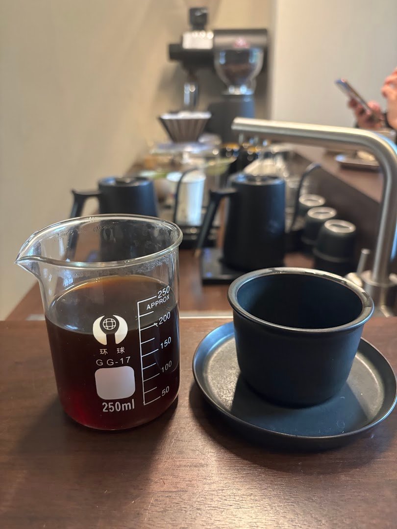 Haku Specialty Coffee specialty coffee shop in Amsterdam - photo 12