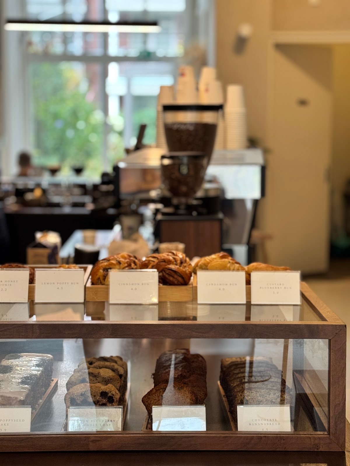 Haku Specialty Coffee specialty coffee shop in Amsterdam - photo 3