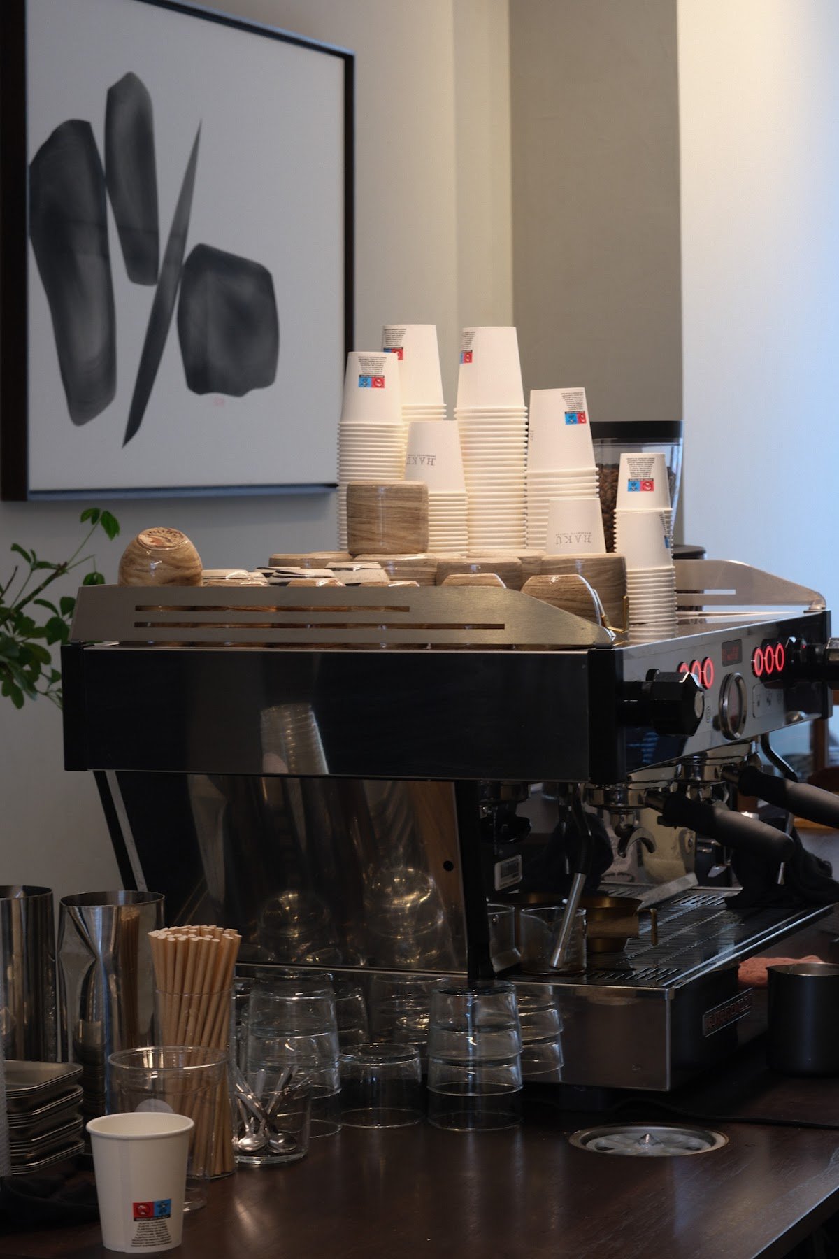 Haku Specialty Coffee specialty coffee shop in Amsterdam - photo 4