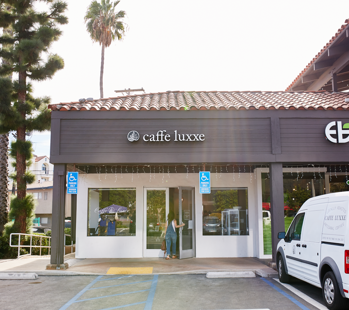 Caffe Luxxe specialty coffee shop in Los Angeles - photo 12