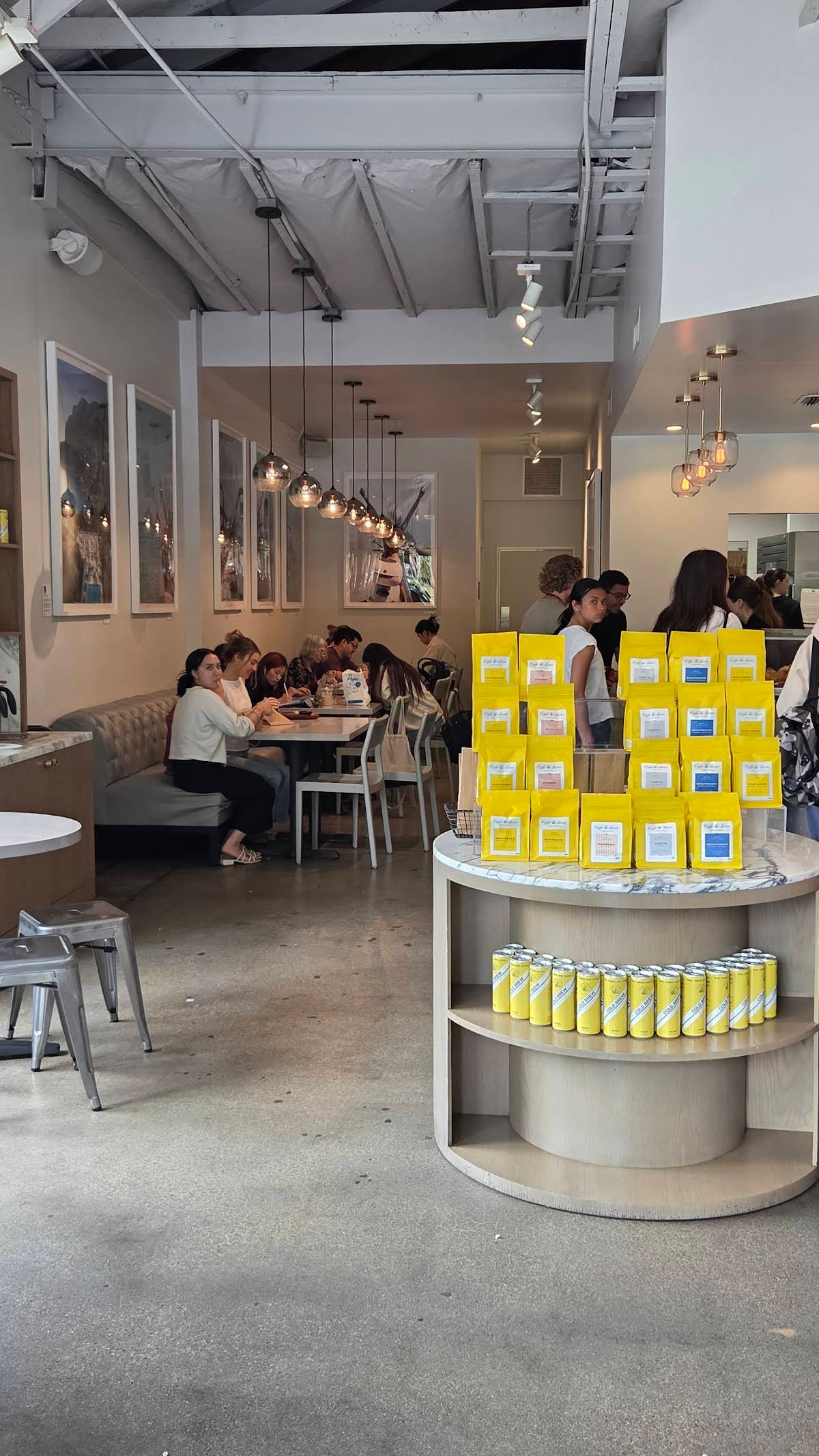 Caffe Luxxe specialty coffee shop in Los Angeles - photo 14