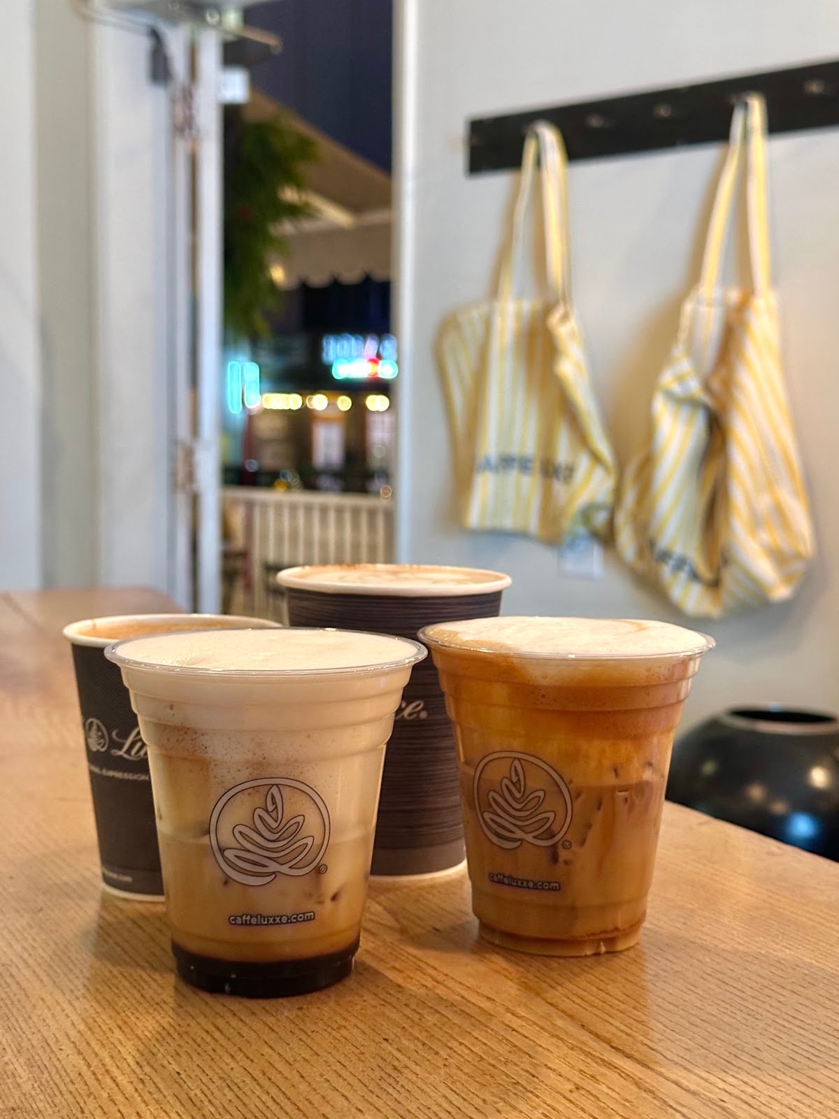 Caffe Luxxe specialty coffee shop in Los Angeles - photo 3