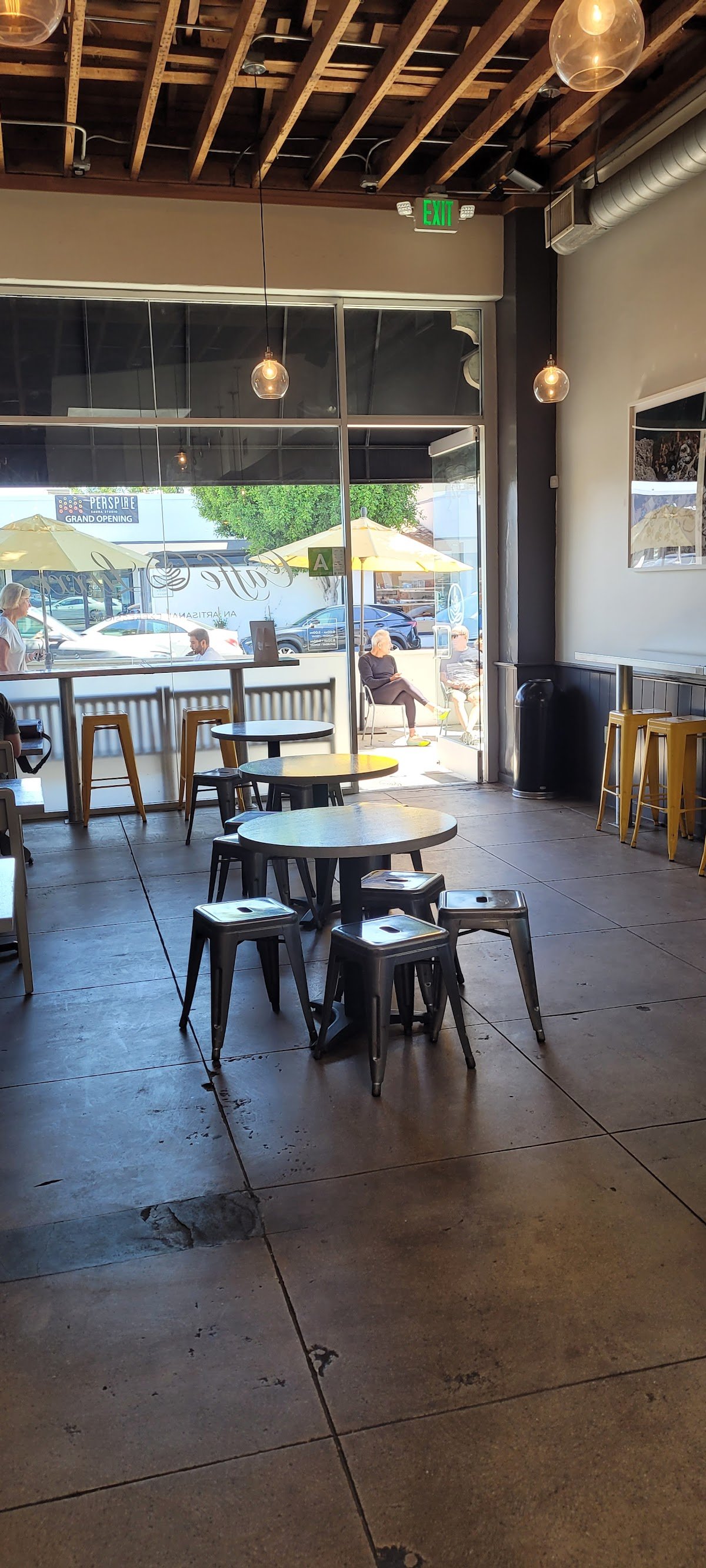 Caffe Luxxe specialty coffee shop in Los Angeles - photo 8