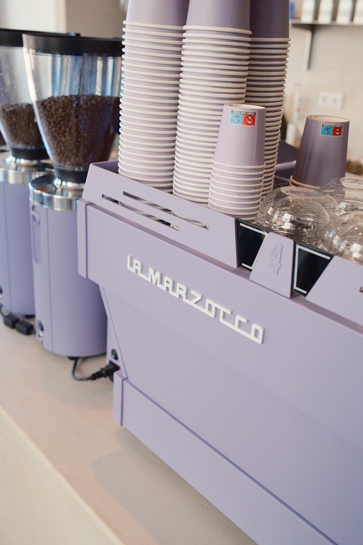 Nous - Coffee Store Docklandsweg specialty coffee shop in Amsterdam - photo 7