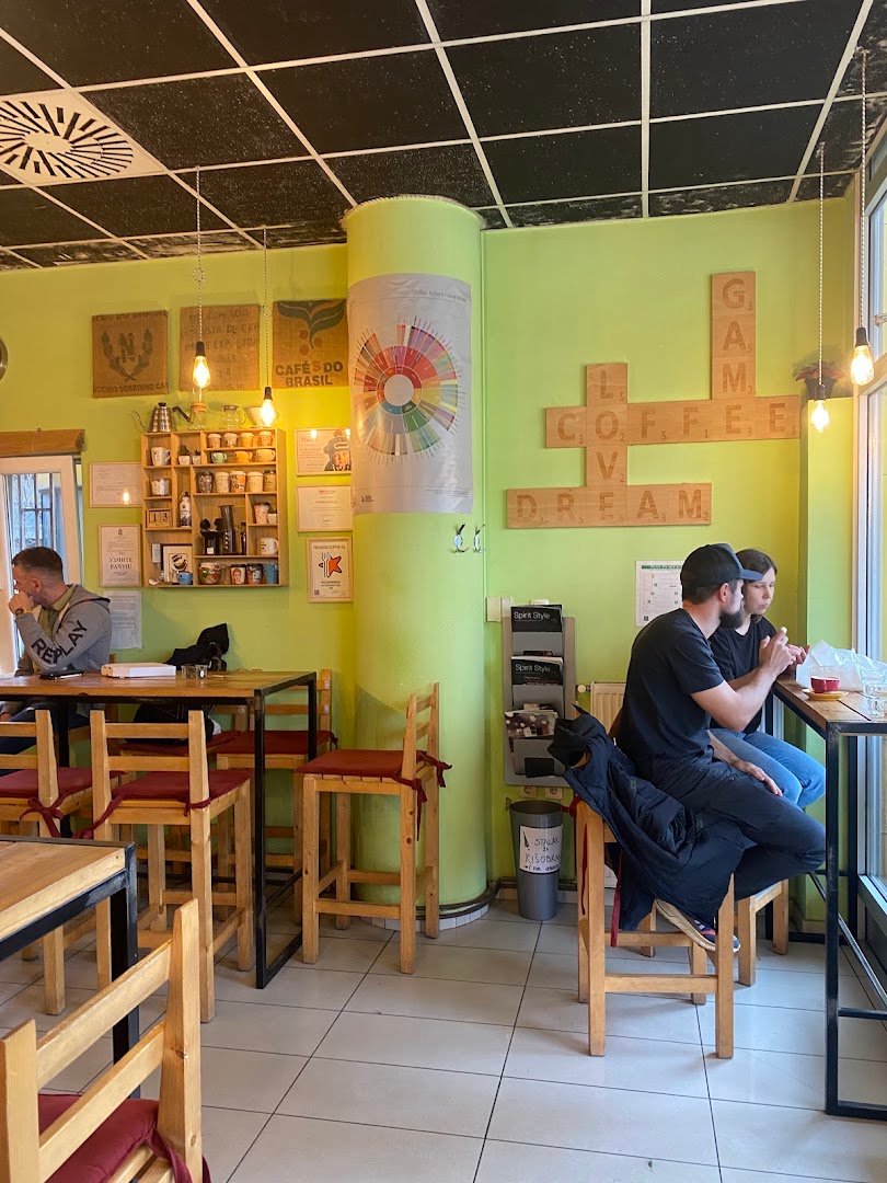 Interior of FREESHKA COFFEE Co., specialty coffee shop in Novi Sad