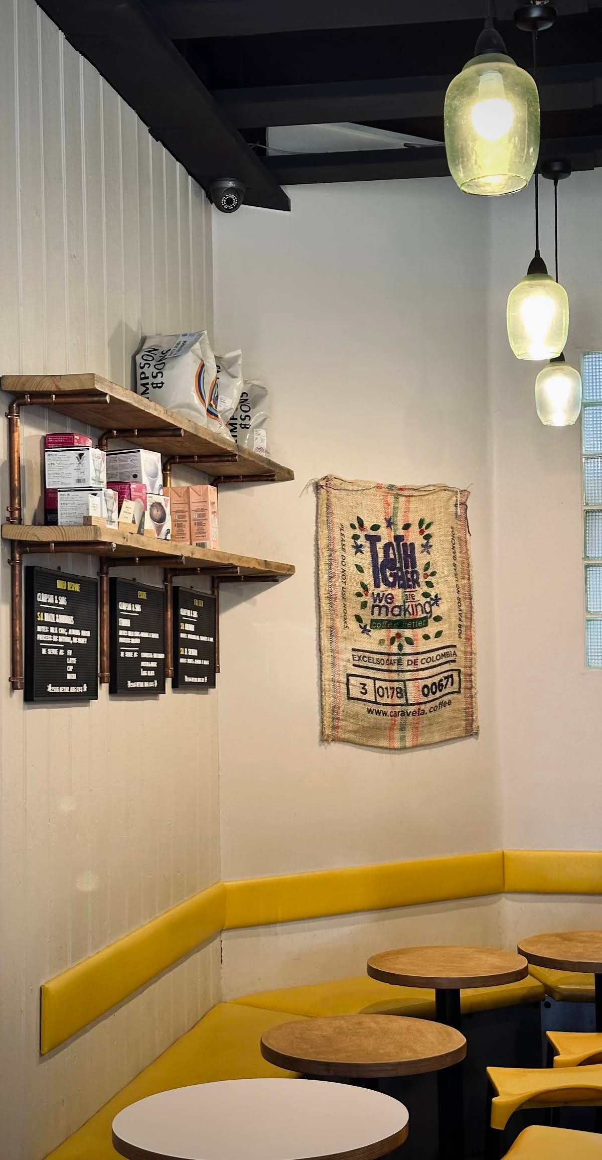Wired co. specialty coffee shop in London - photo 10