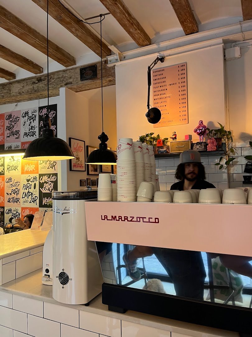 Lodetto Café specialty coffee shop in Barcelona - photo 12