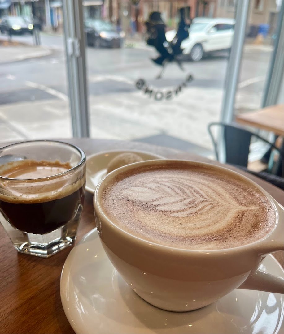 Coffee at Méchants pinsons, specialty coffee shop in Montreal