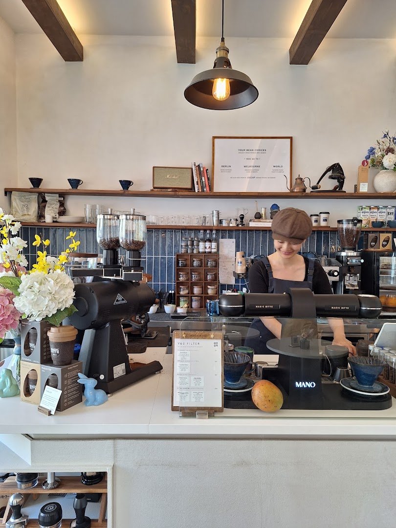 Magic Bitte specialty coffee shop in Berlin - photo 2