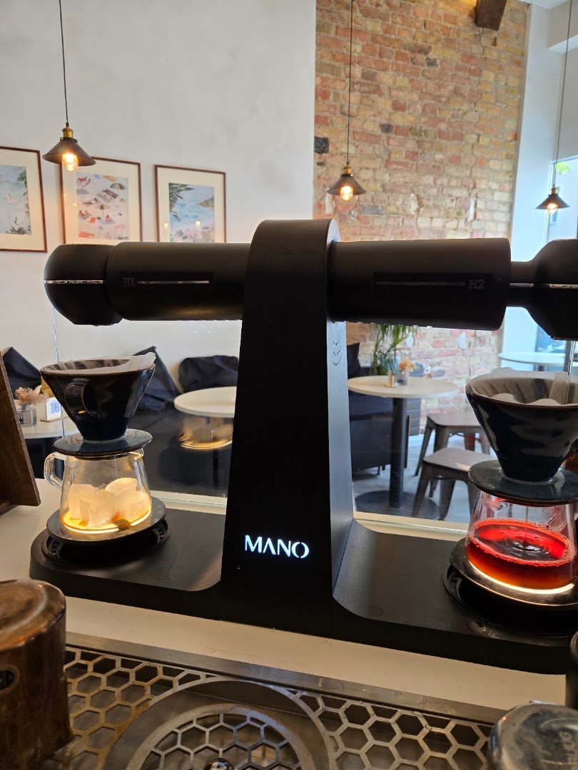Magic Bitte specialty coffee shop in Berlin - photo 9