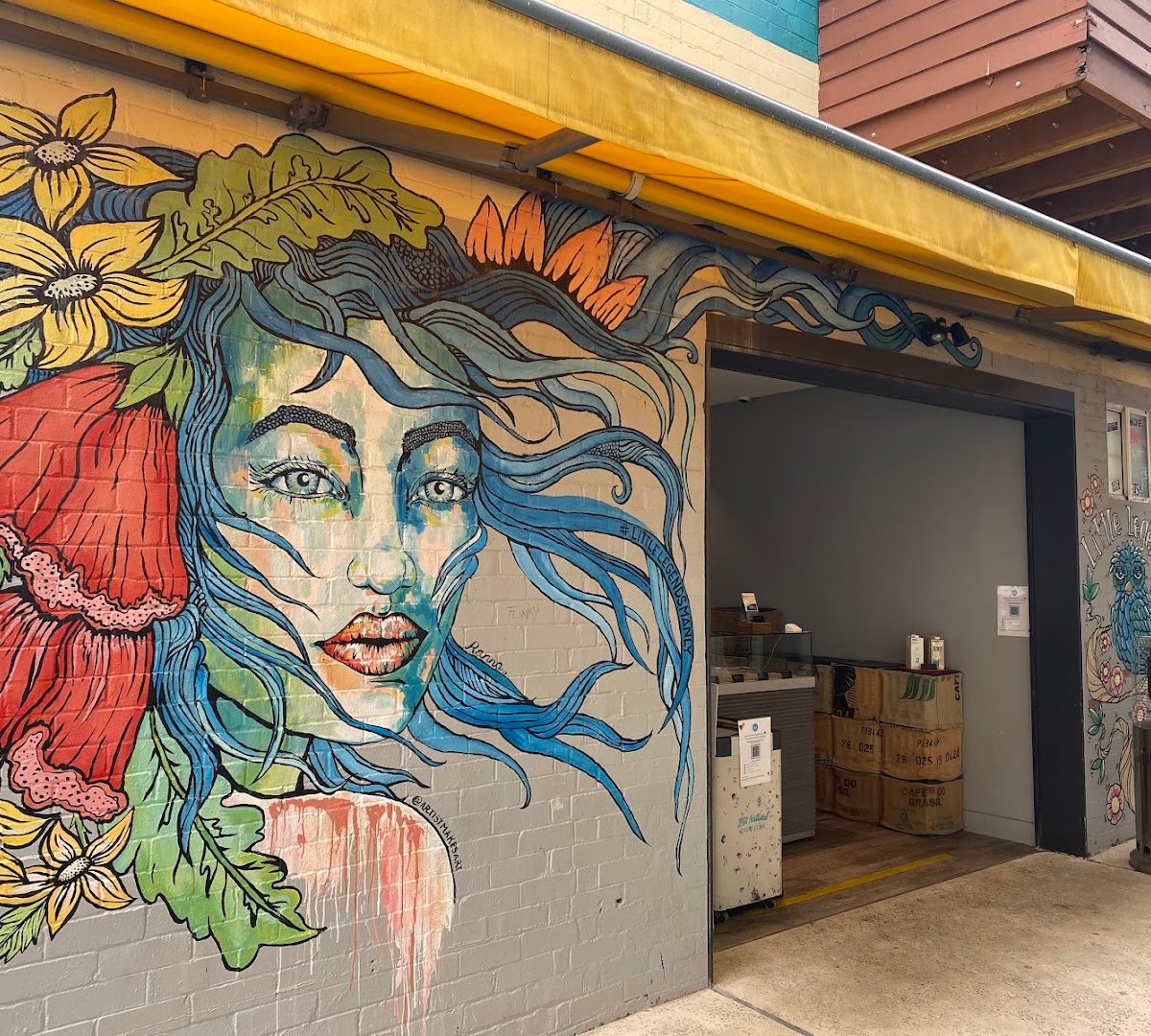 Little Legends :: Lot61 Coffee Roasters specialty coffee shop in Sydney - photo 6