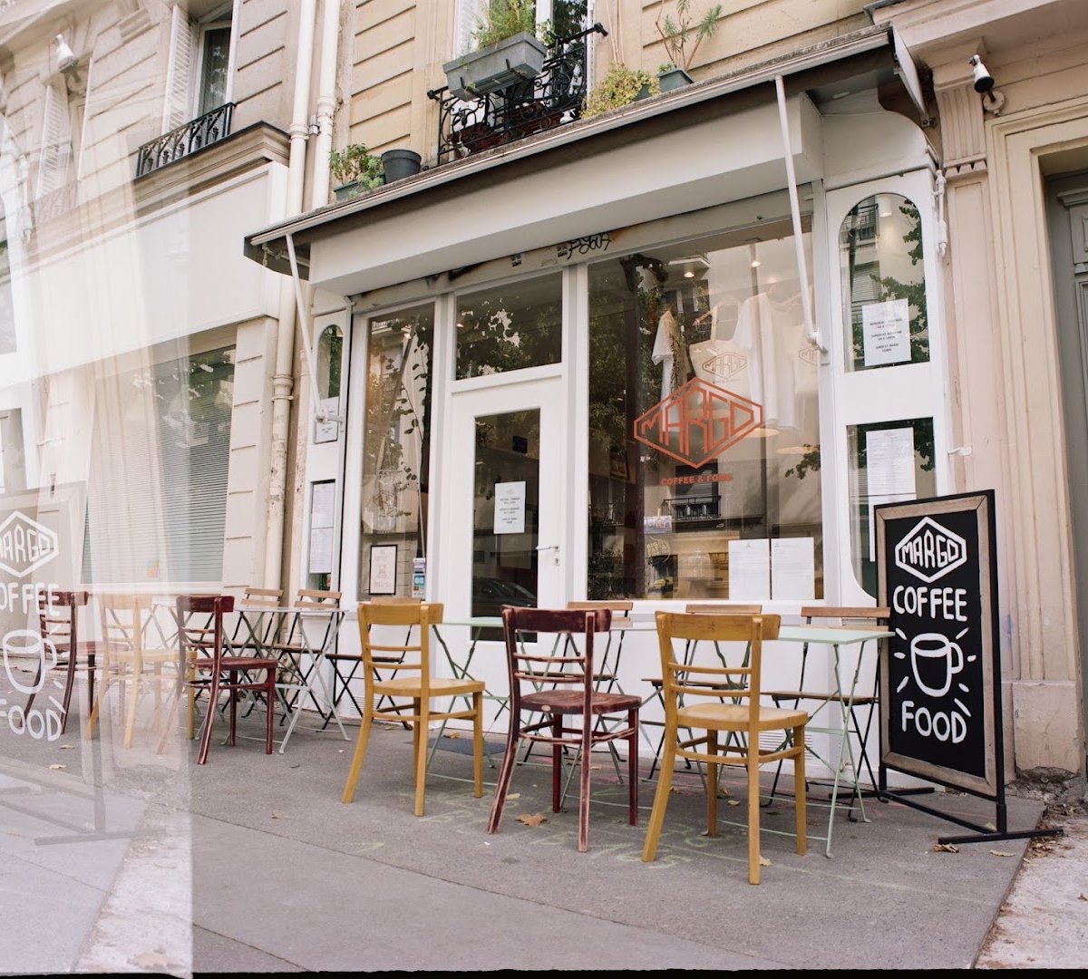 Café Margo specialty coffee shop in Paris - photo 2