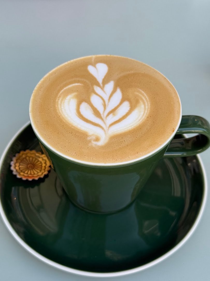 Café Margo specialty coffee shop in Paris - photo 3