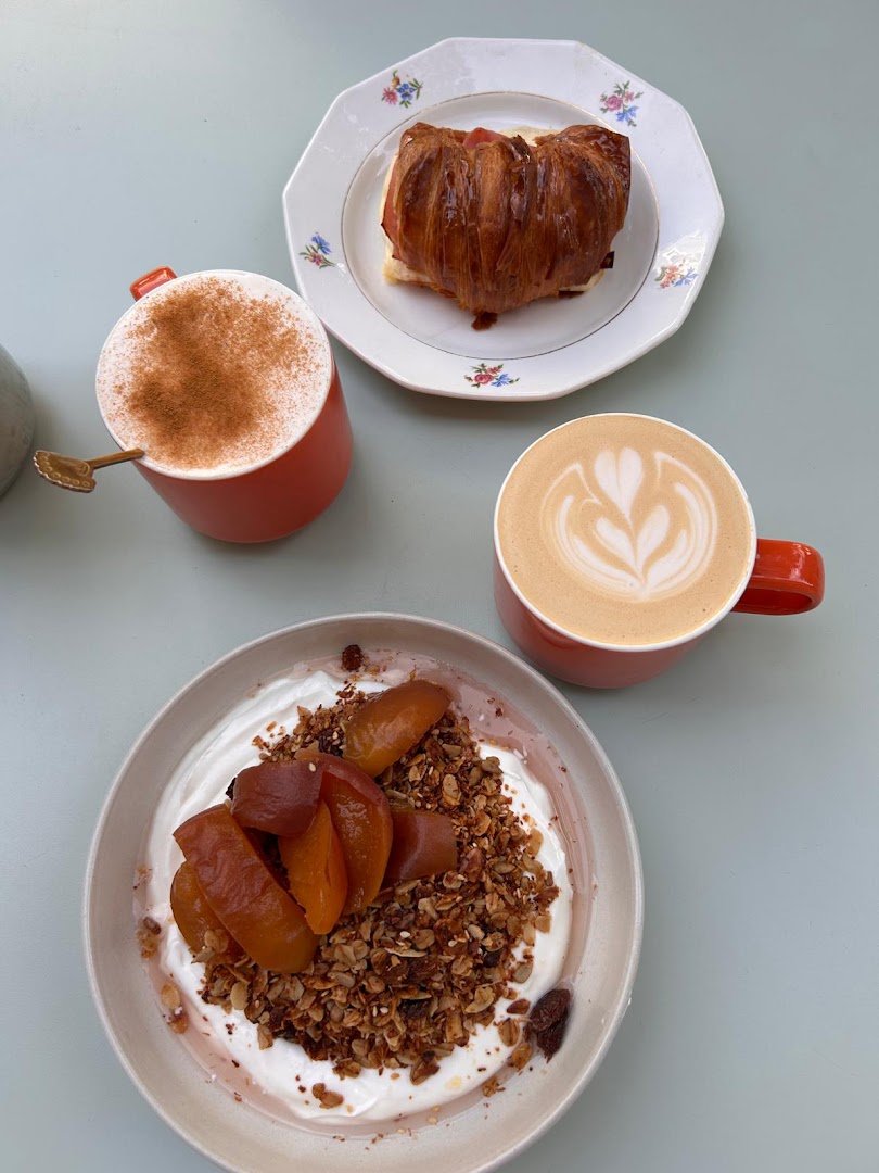 Café Margo specialty coffee shop in Paris - photo 6