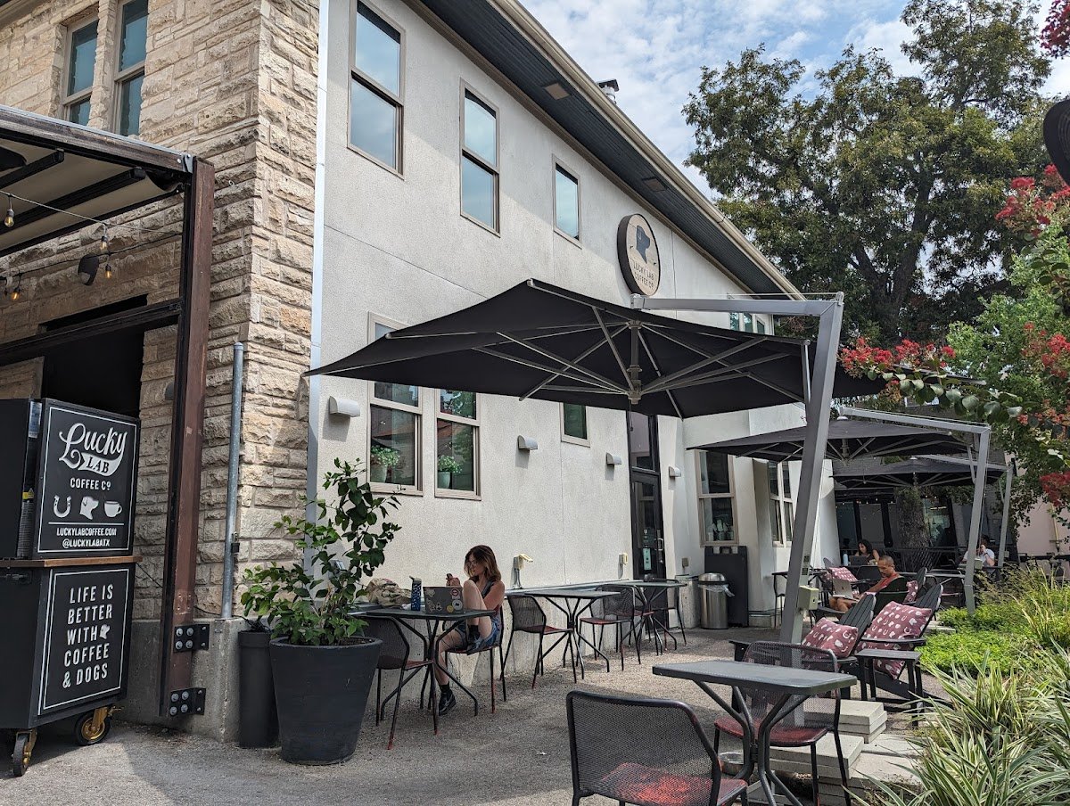 Lucky Lab Coffee Co. specialty coffee shop in Austin - photo 5