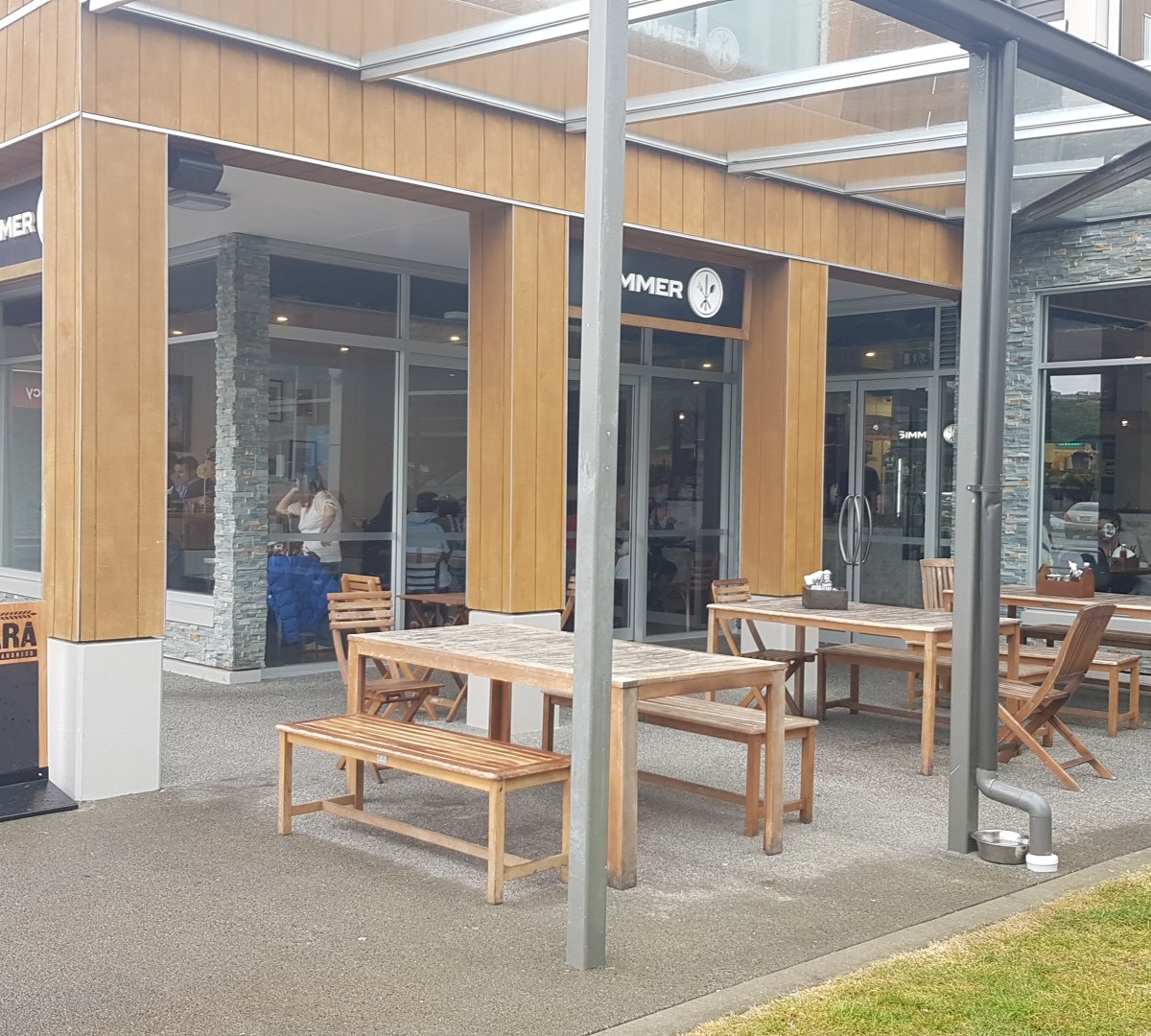 Storefront of Simmer Café, specialty coffee shop in Wellington