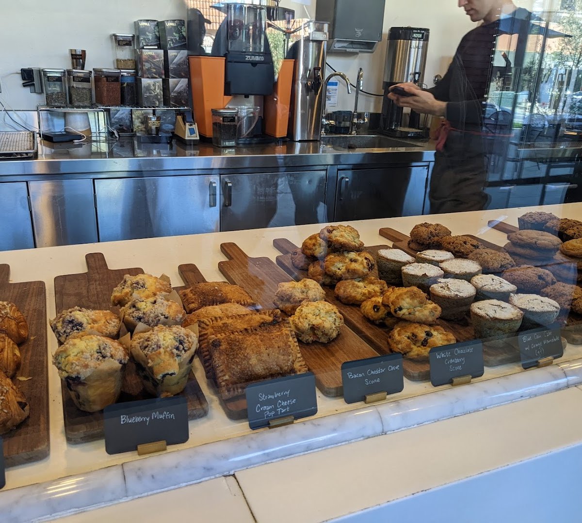 LAMILL Coffee - Silverlake specialty coffee shop in Los Angeles - photo 4