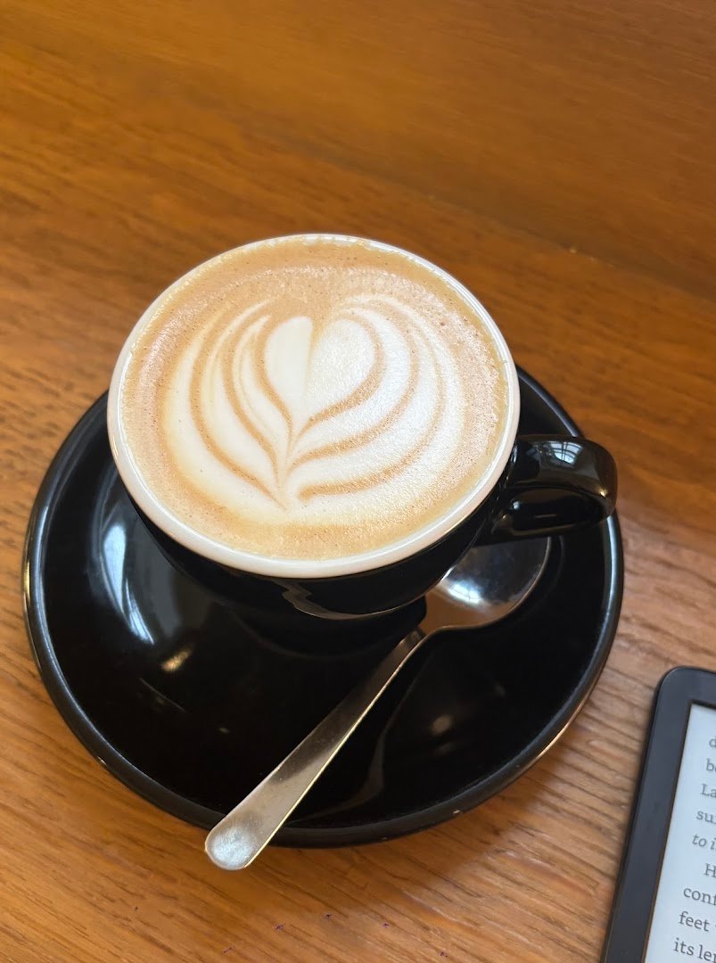 Coffee at People on Caffeine, specialty coffee shop in Vienna