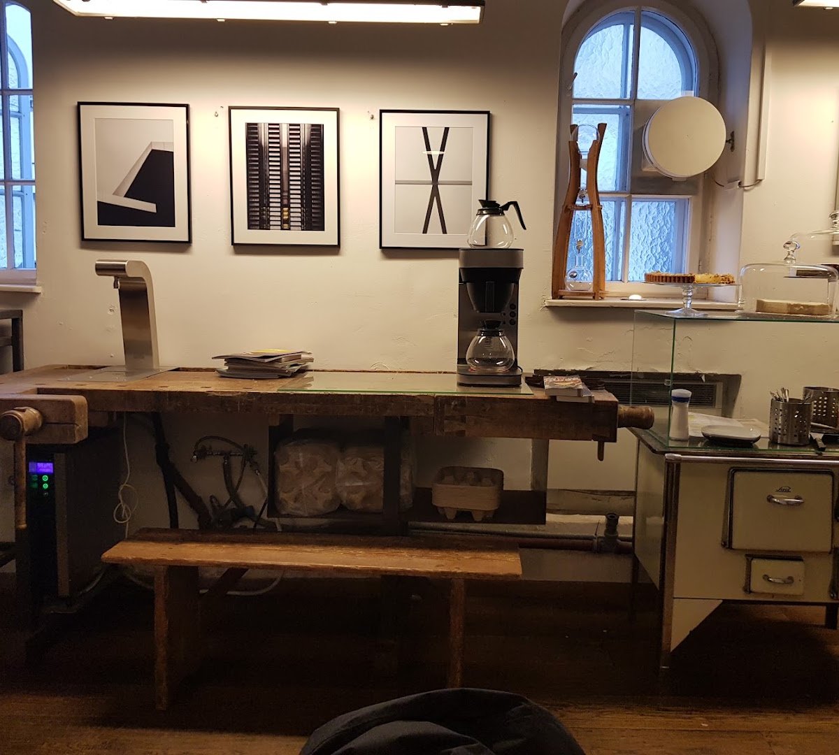 Interior of People on Caffeine, specialty coffee shop in Vienna