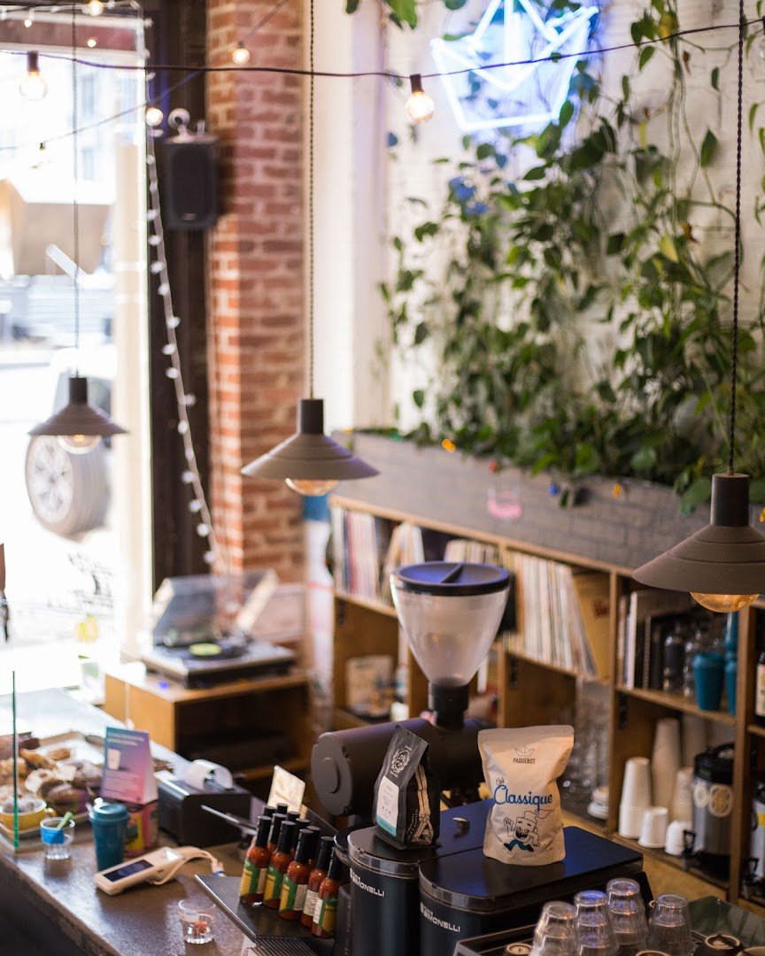 Interior of Café Paquebot Vieux-Montréal, specialty coffee shop in Montreal