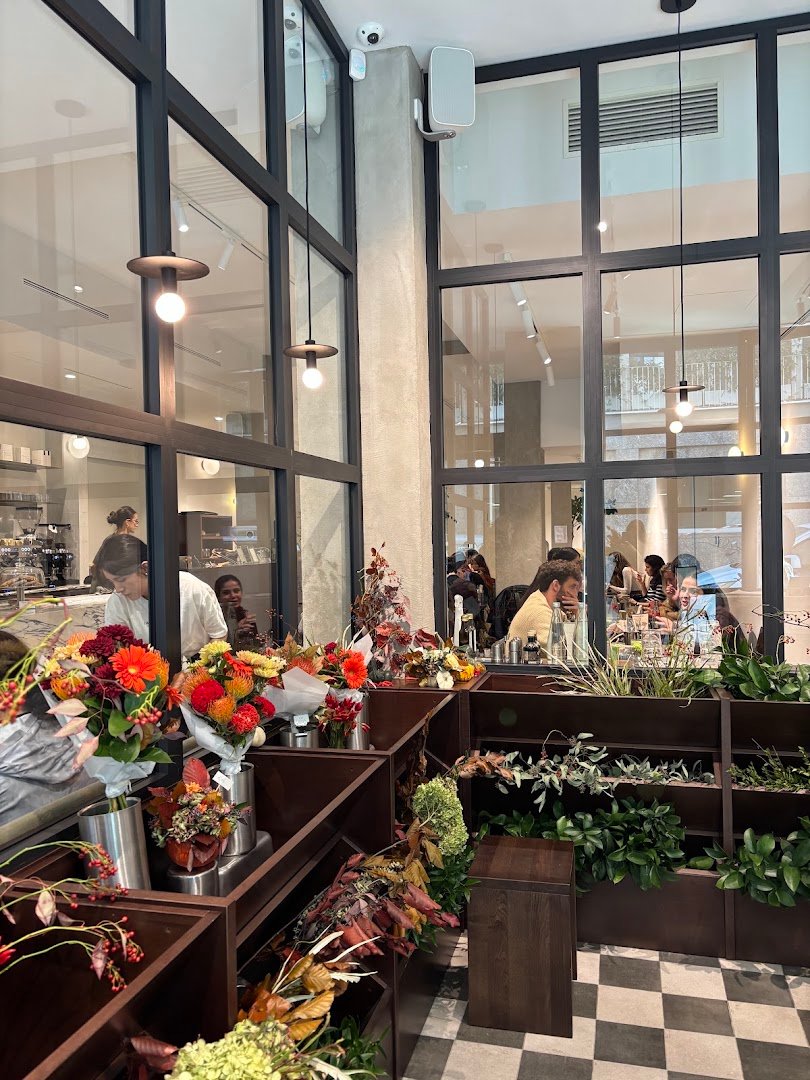 Interior of Atelier Prato, specialty coffee shop in Milan