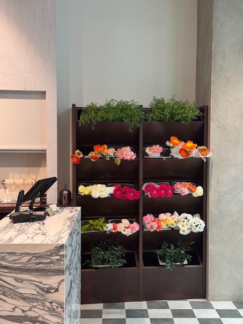 Interior of Atelier Prato, specialty coffee shop in Milan