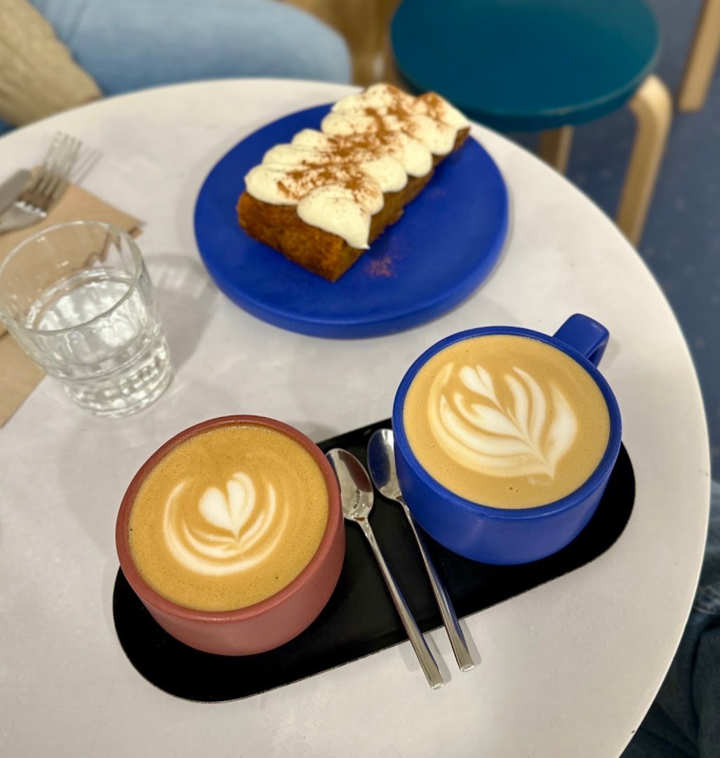 Hola Coffee Lagasca specialty coffee shop in Madrid - photo 5