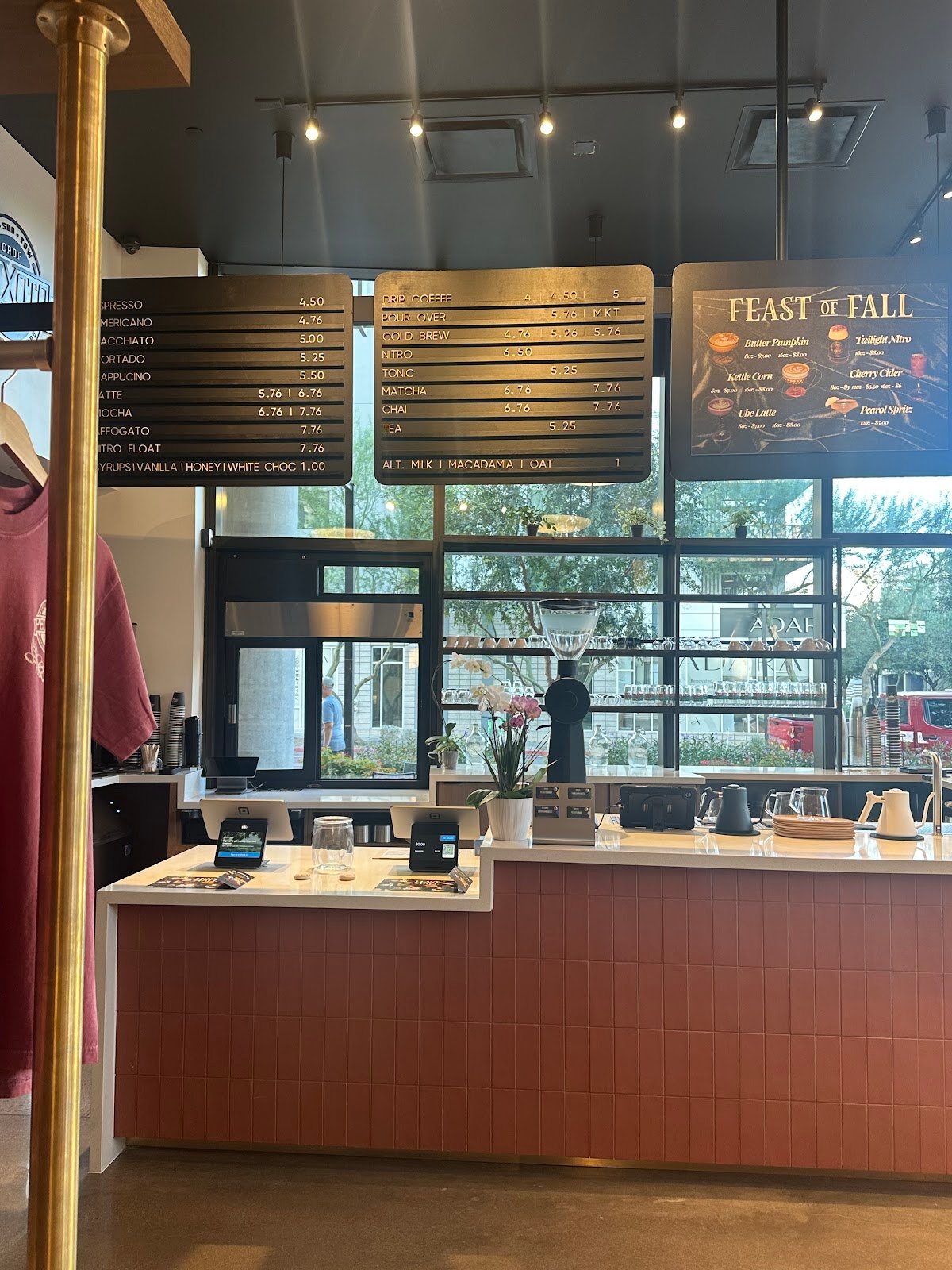 Peixoto Coffee specialty coffee shop in Phoenix - photo 5