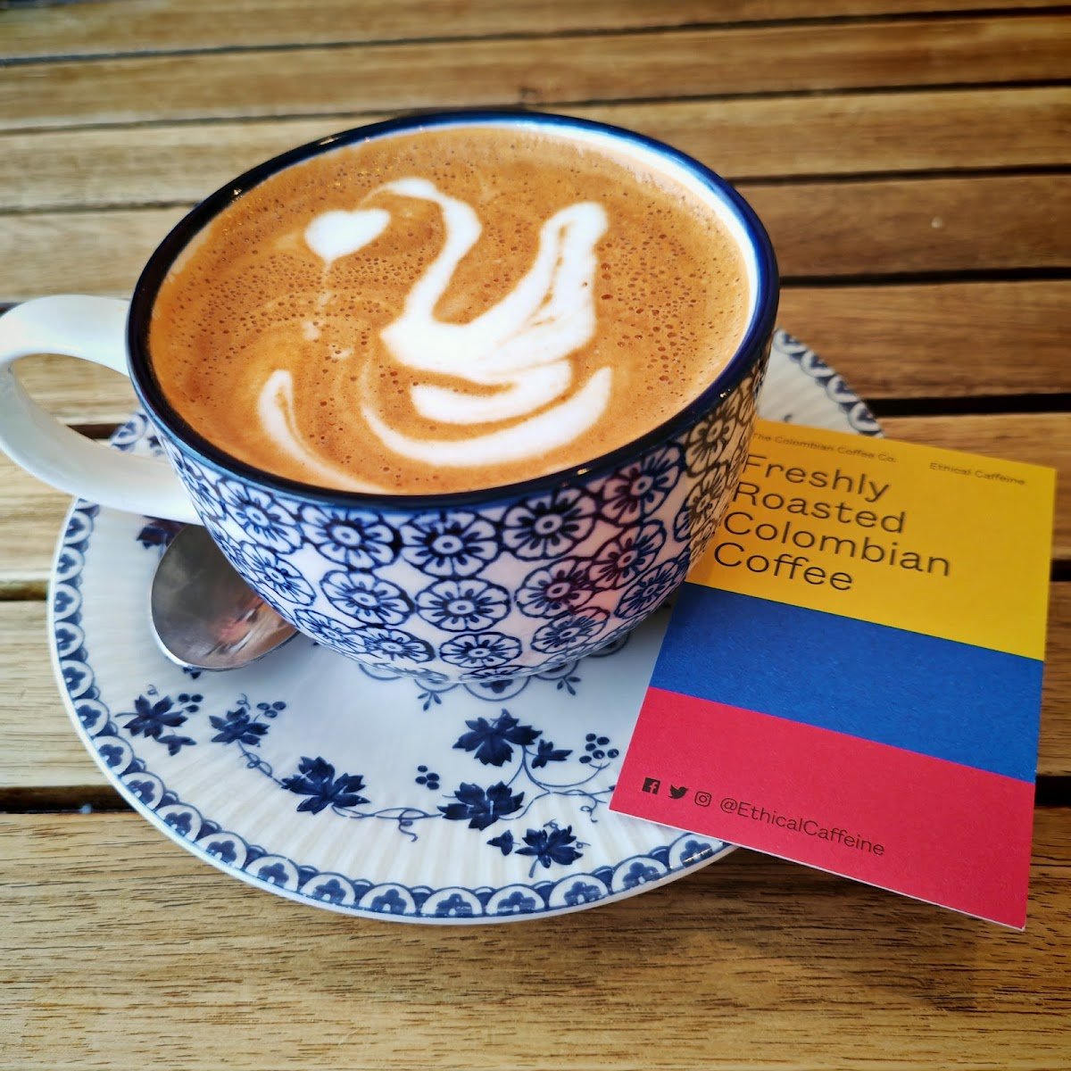 The Colombian Coffee Company specialty coffee shop in London - photo 4
