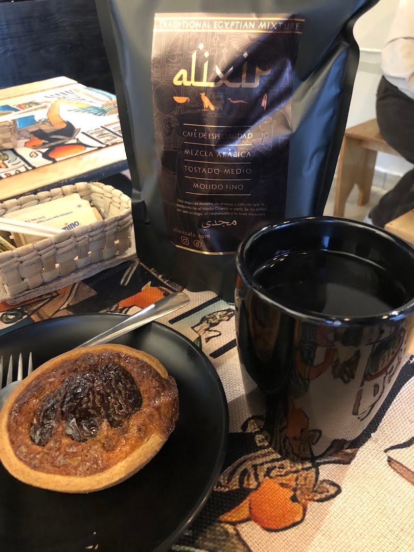 Food at ALIXIR Cafe, specialty coffee shop in Mexico City