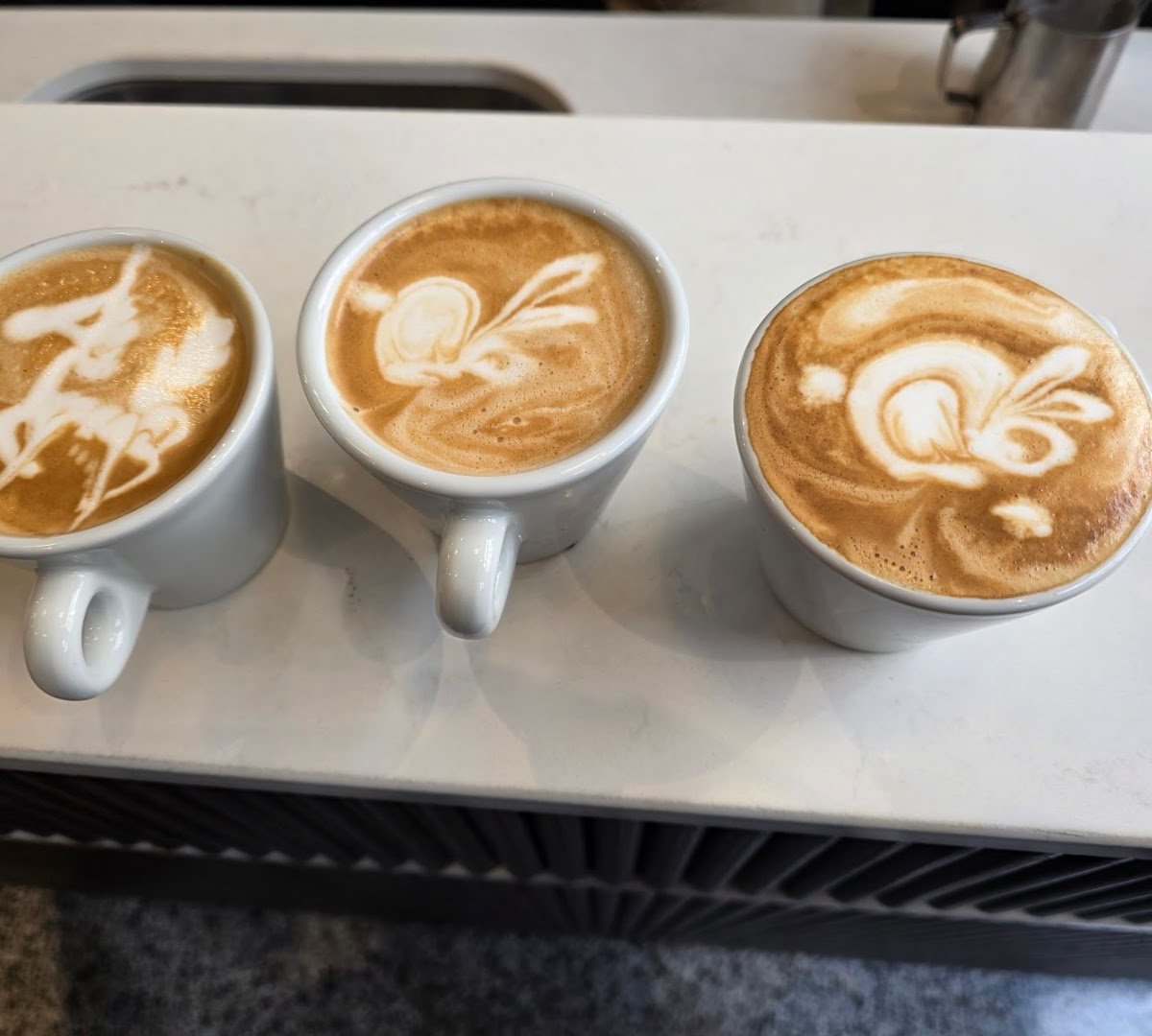 Café Aouba Aligre - Torréfaction specialty coffee shop in Paris - photo 2