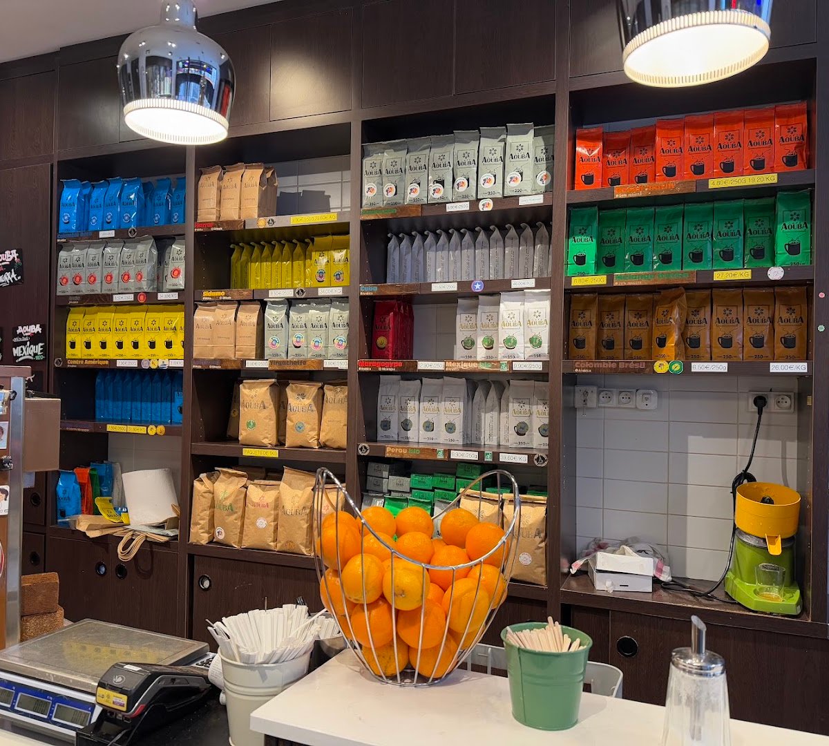 Café Aouba Aligre - Torréfaction specialty coffee shop in Paris - photo 7