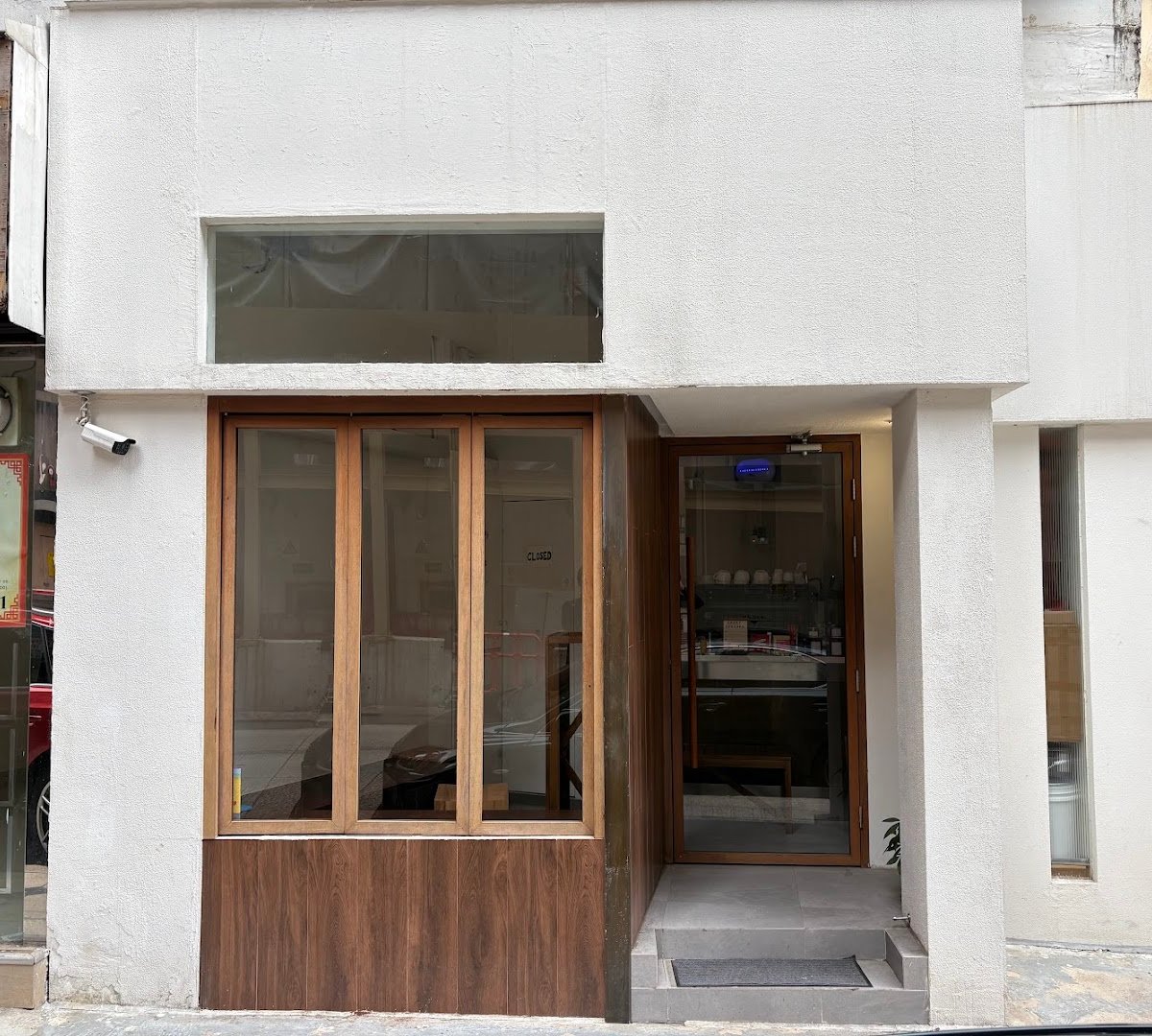 Storefront of Sipper Coffee, specialty coffee shop in Hong Kong