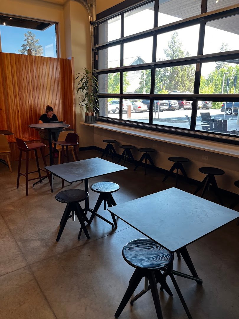 Still Vibrato Coffee Roasting specialty coffee shop in Bend - photo 6