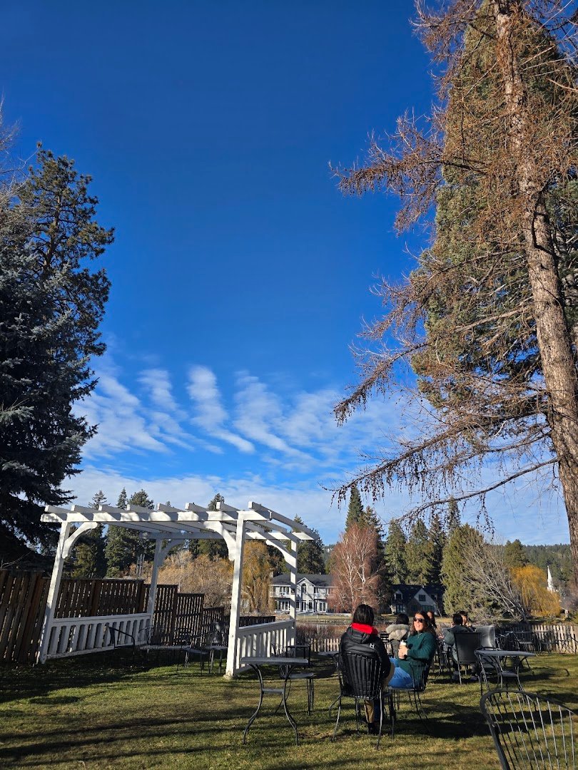 Watershed Coffee Roasters (formerly Looney Bean Bend) specialty coffee shop in Bend - photo 4