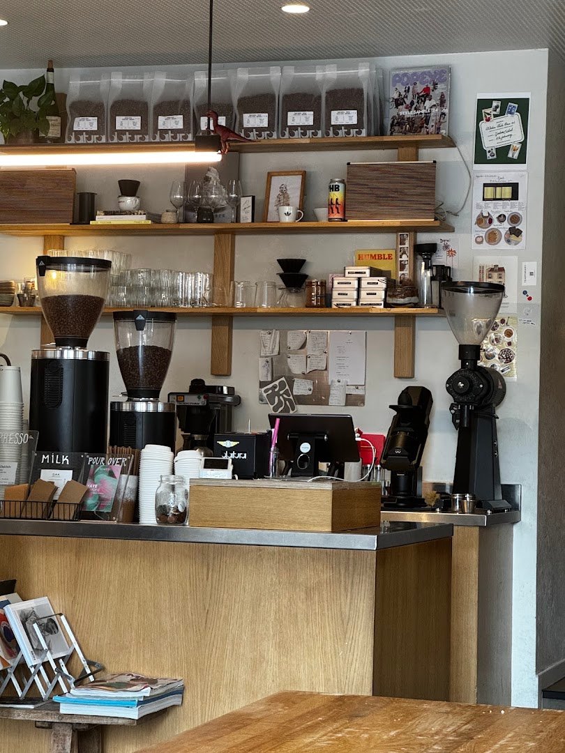 Mardi specialty coffee shop in Paris - photo 10