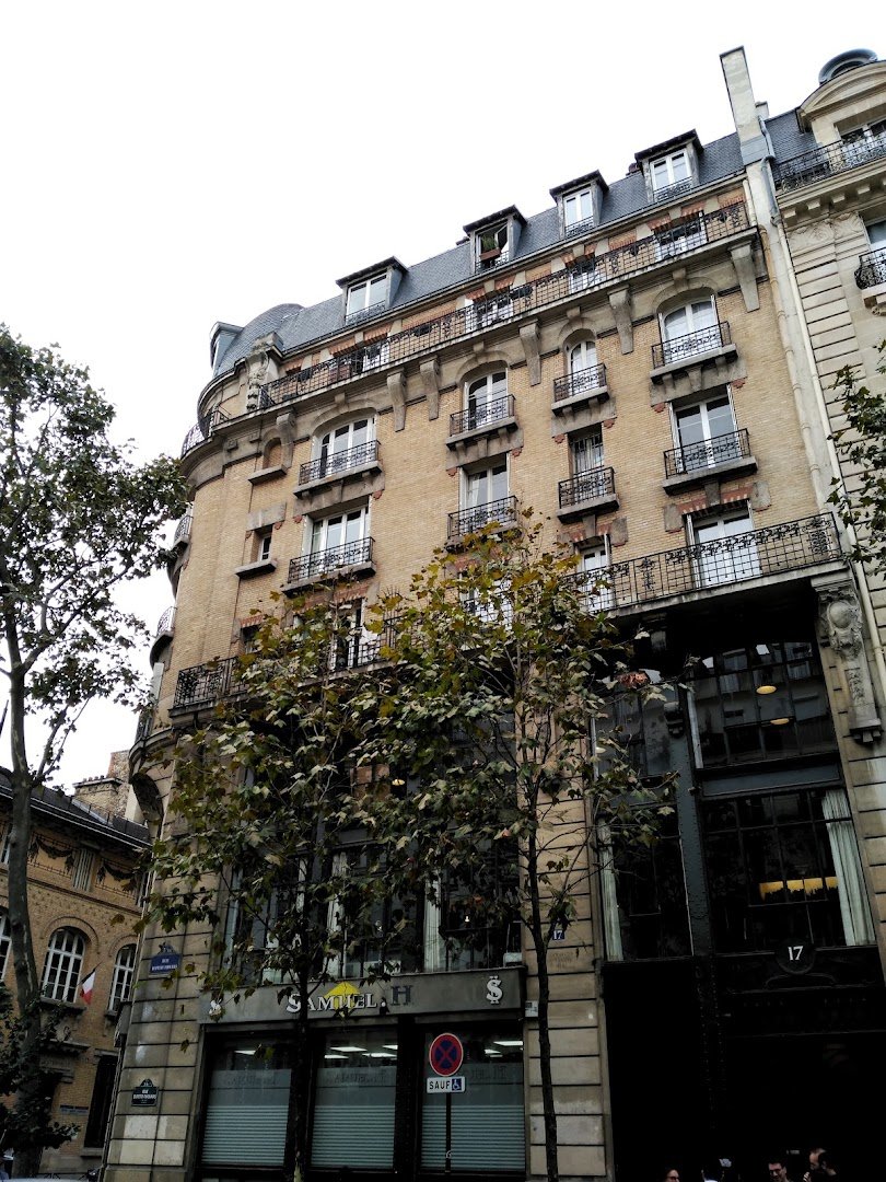 Fondation Cafe specialty coffee shop in Paris - photo 10