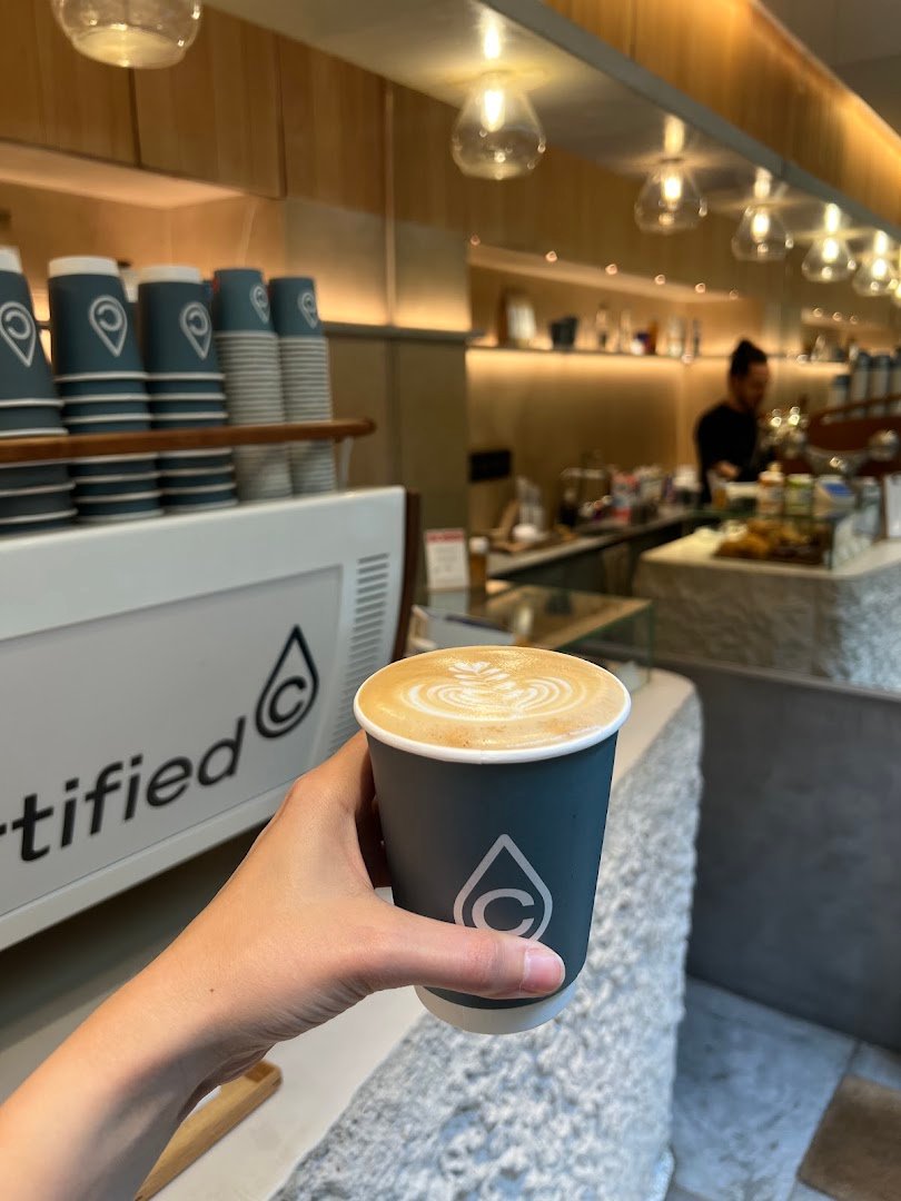 Certified café specialty coffee shop in Paris - photo 4