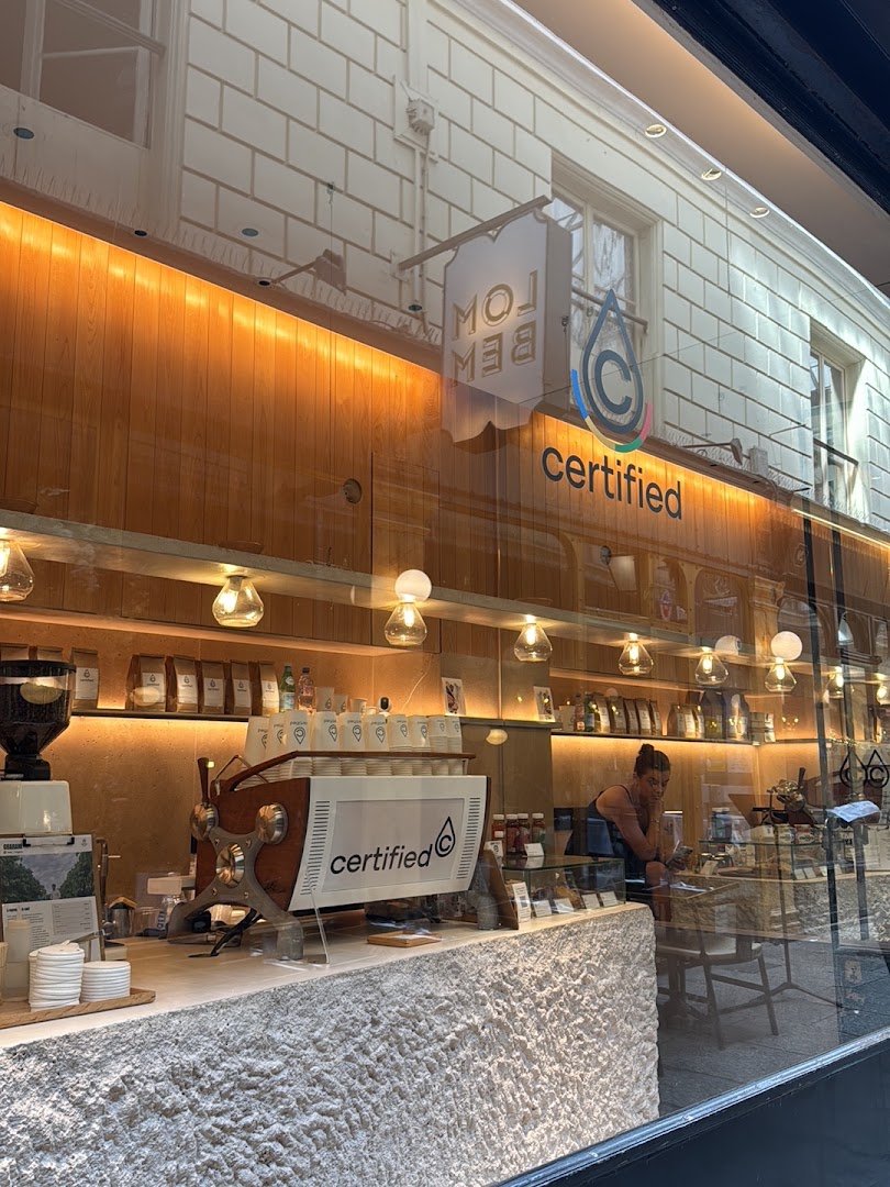 Certified café specialty coffee shop in Paris - photo 8