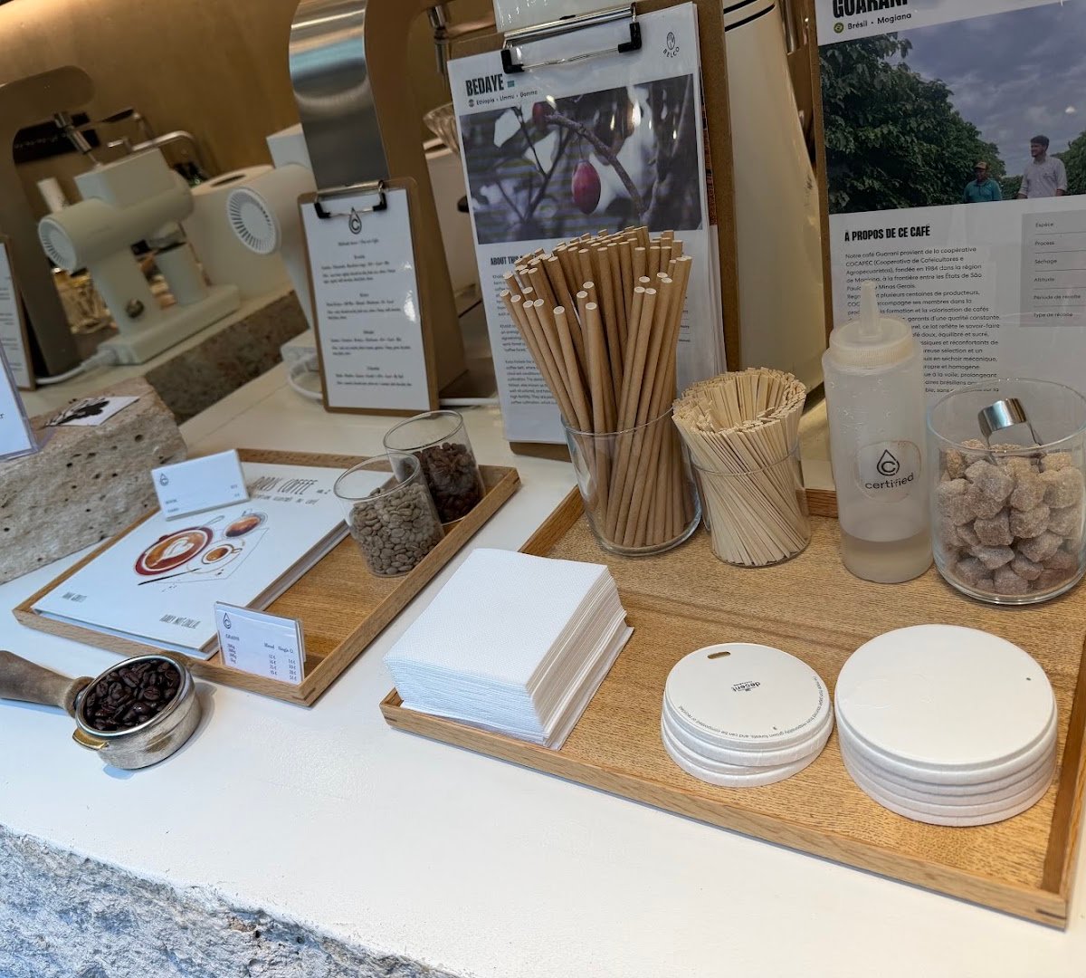 Certified café specialty coffee shop in Paris - photo 10