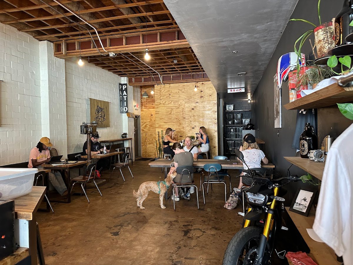 Flat Track Coffee specialty coffee shop in Austin - photo 8