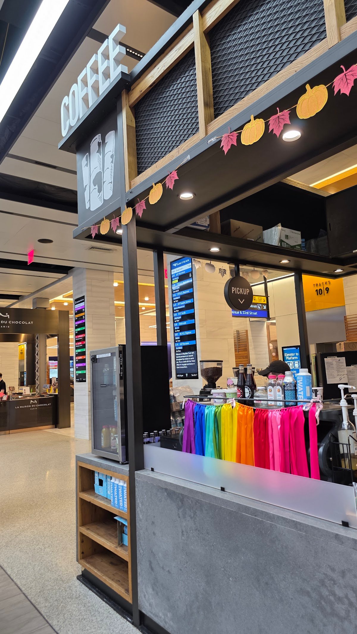 Birch Coffee specialty coffee shop in New York - photo 4