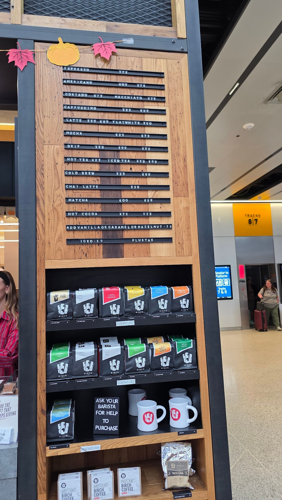 Birch Coffee specialty coffee shop in New York - photo 5