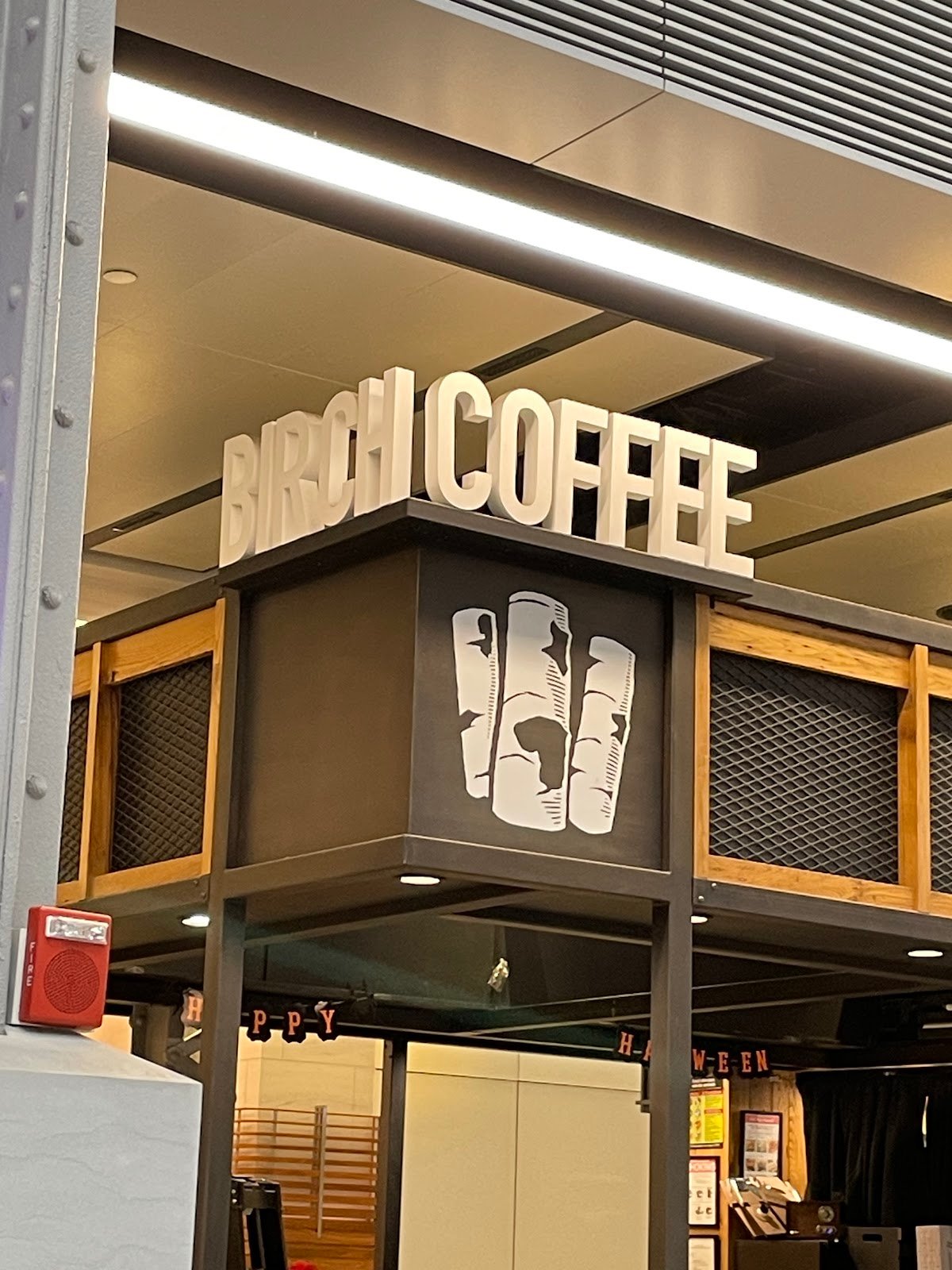 Birch Coffee specialty coffee shop in New York - photo 6