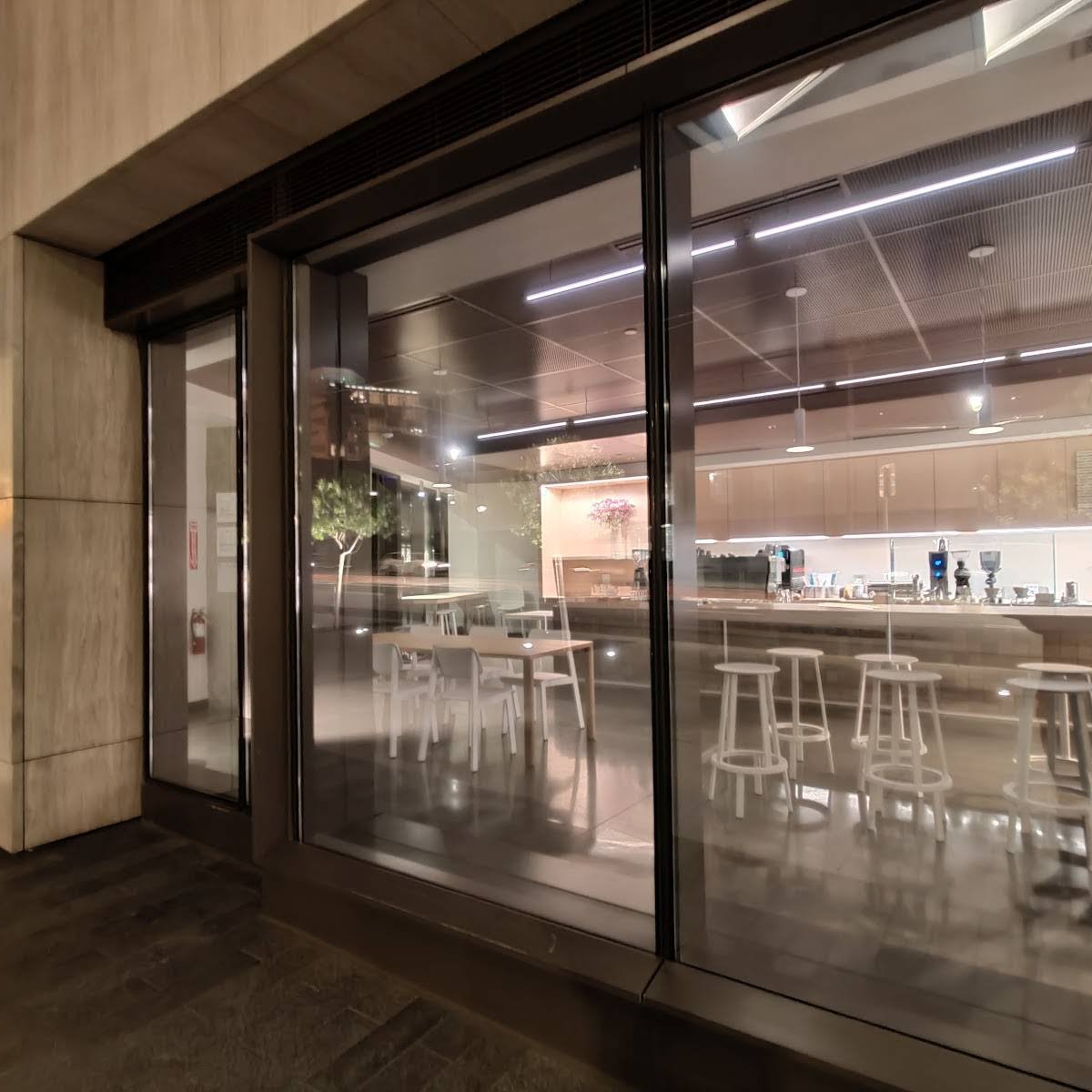 Blue Bottle Coffee specialty coffee shop in San Francisco - photo 5